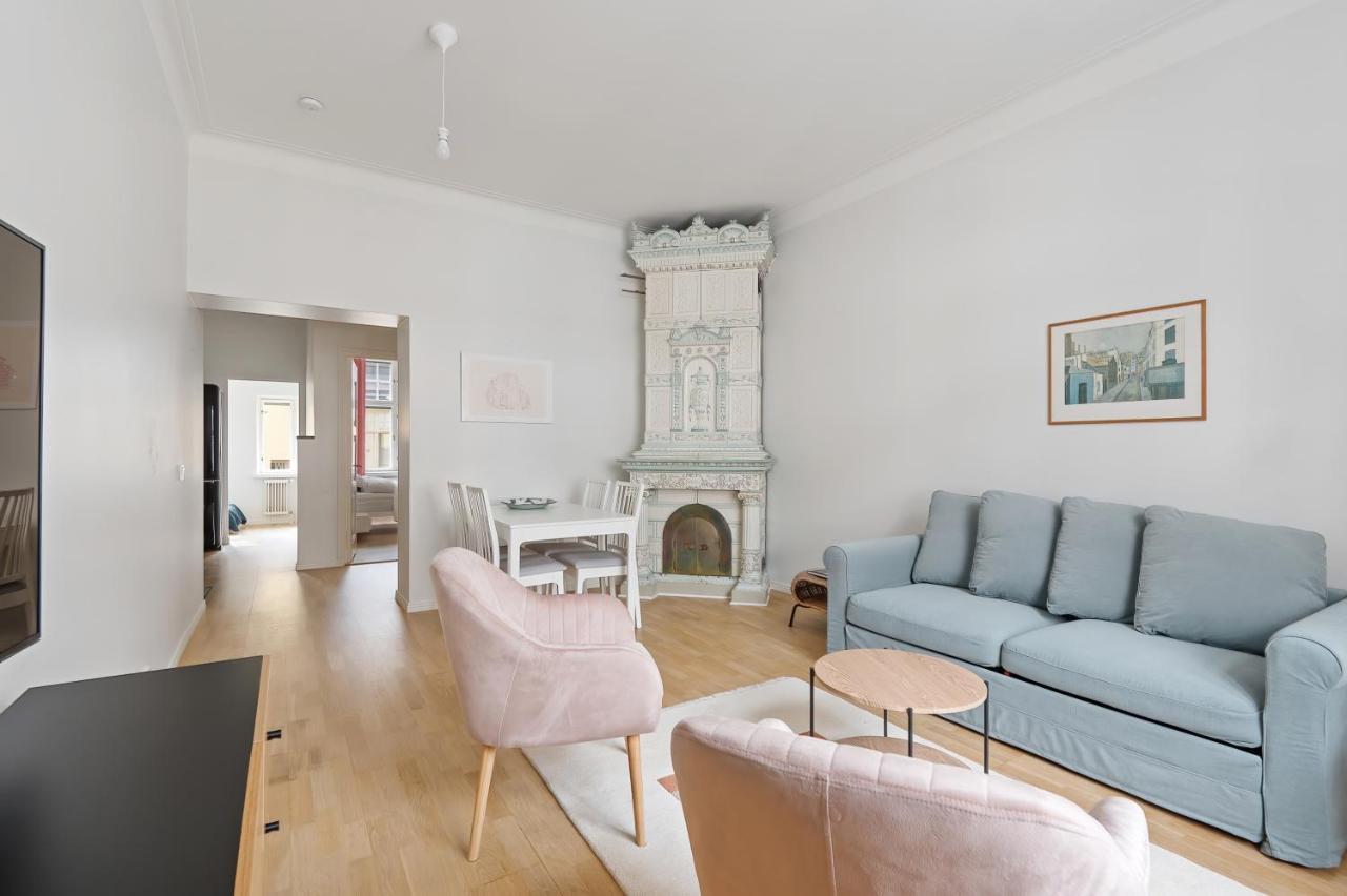 Wehost Fabulous 2Br In Prestigious Punavuori @Iso Roobertinkatu 26 Helsinki Extérieur photo
